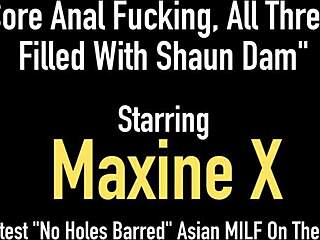 Maxine x, seorang MILF Asia, terlibat dalam kenikmatan anal dan oral yang intens dengan kontol hitam besar