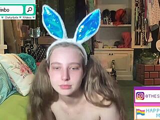 Webcam workout with a hot bunnygirl on Chaturbate stream