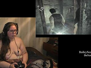 Naked gamer gets kinky in game deviant scene