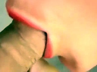 Boriana Kojuharova, Avrupalı bir kadın, şehvetli bir oral seks yapıyor